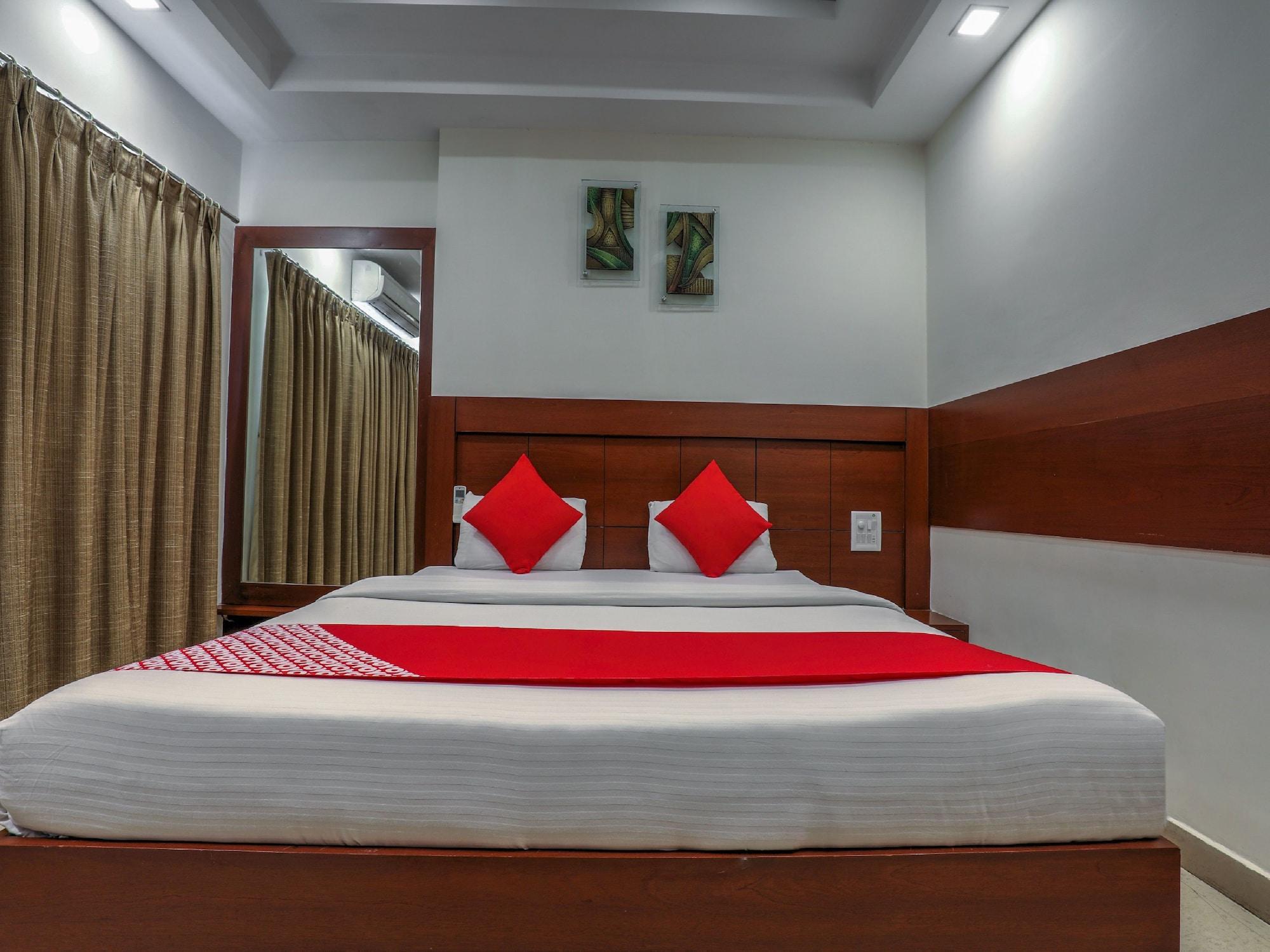 Treebo Trend Hotel Jp Plaza Nampally Hyderabad Eksteriør billede