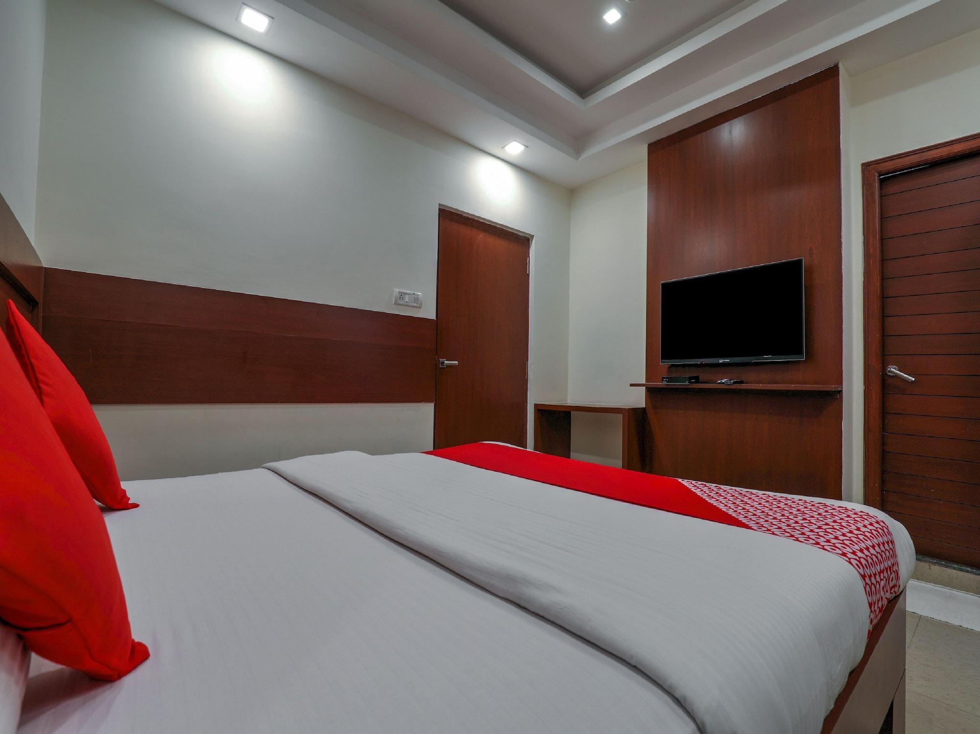 Treebo Trend Hotel Jp Plaza Nampally Hyderabad Eksteriør billede
