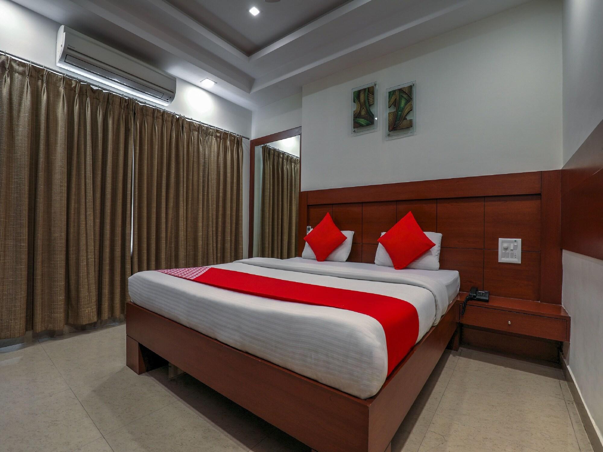 Treebo Trend Hotel Jp Plaza Nampally Hyderabad Eksteriør billede