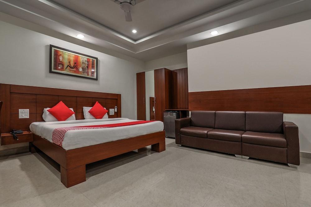 Treebo Trend Hotel Jp Plaza Nampally Hyderabad Eksteriør billede