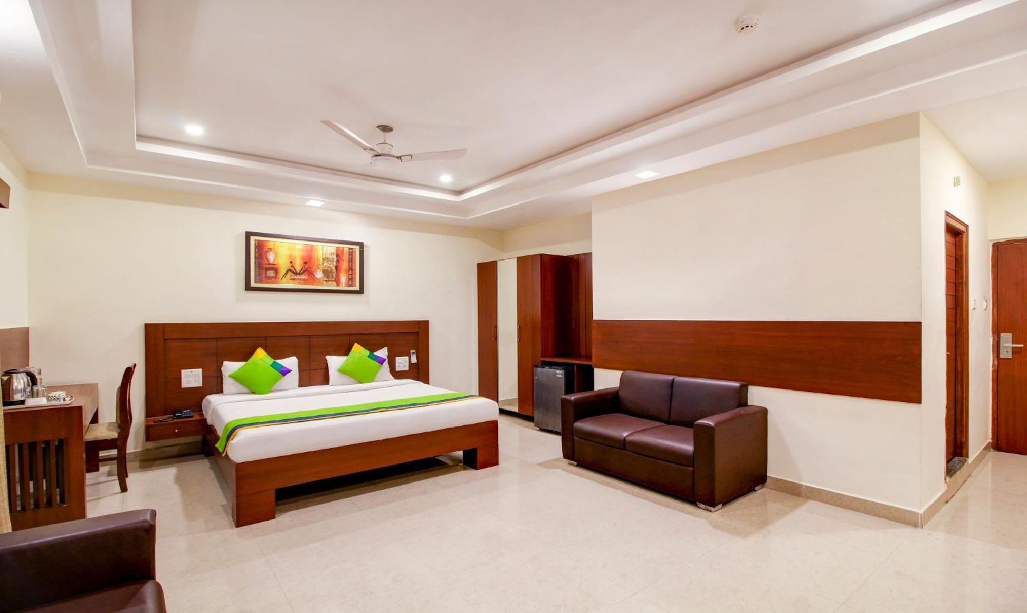 Treebo Trend Hotel Jp Plaza Nampally Hyderabad Eksteriør billede
