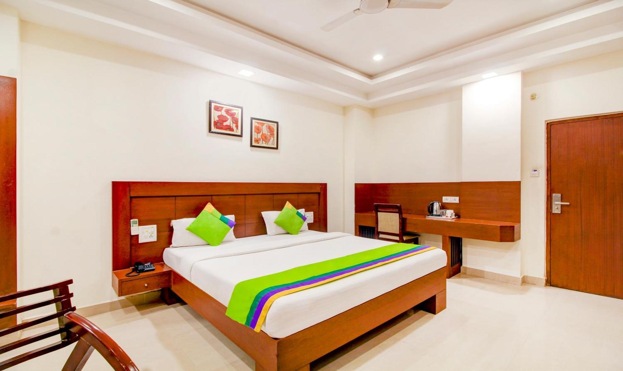Treebo Trend Hotel Jp Plaza Nampally Hyderabad Eksteriør billede