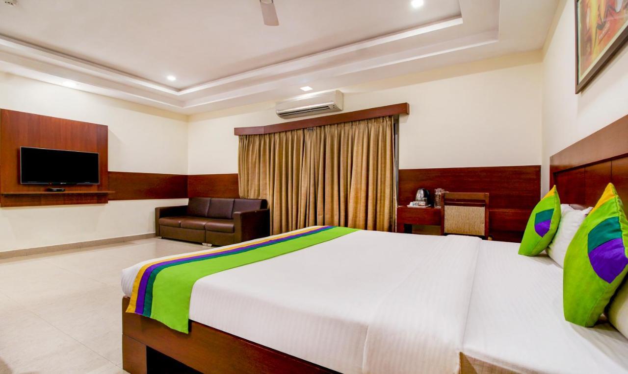 Treebo Trend Hotel Jp Plaza Nampally Hyderabad Eksteriør billede
